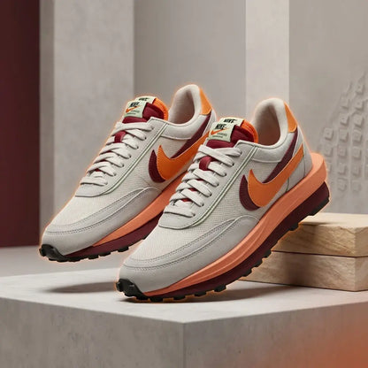NIKE  SACAI